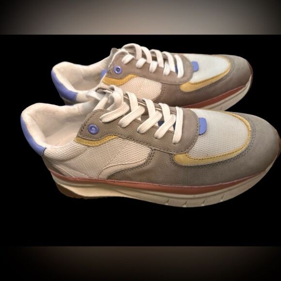 Madewell Other - COPY - Madewell Kickoff Trainer Sneakers in Washed Nylon and Leather (women 9, …